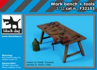 F32103 1/32 Work bench + tools