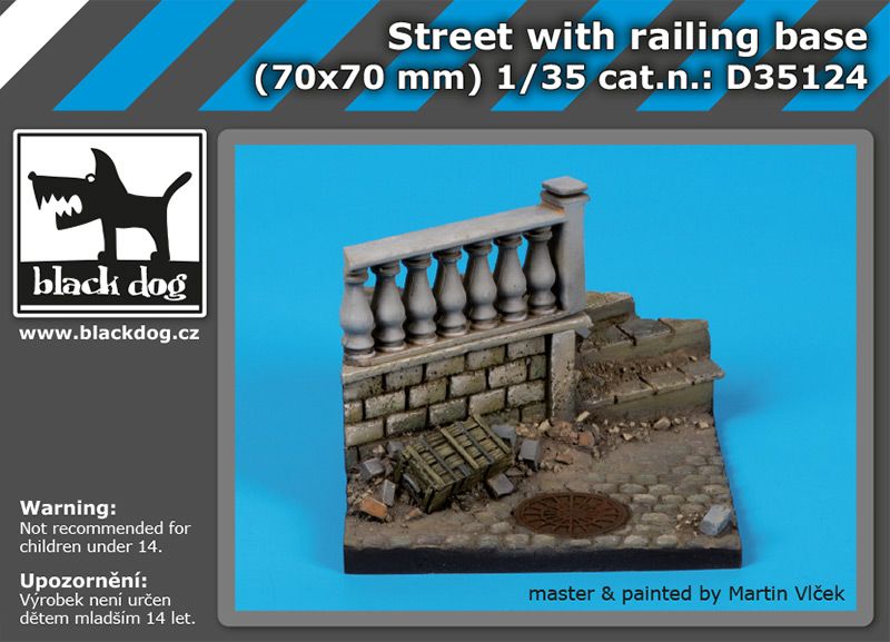 D35124 1/35 Street with railing base Blackdog