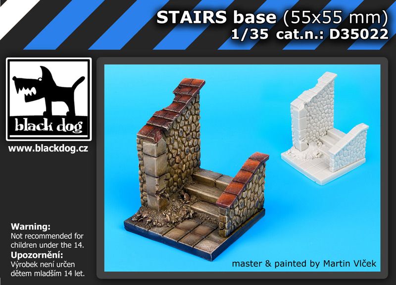 D35022 1/35 Stairs base (55x55 mm) Blackdog