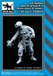 F35075 1/35 US soldier special group N°1